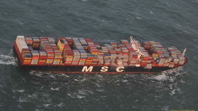 Konteinerskipet var for stort og stivt – førte til at 342 konteinere falt over bord i sterk vind