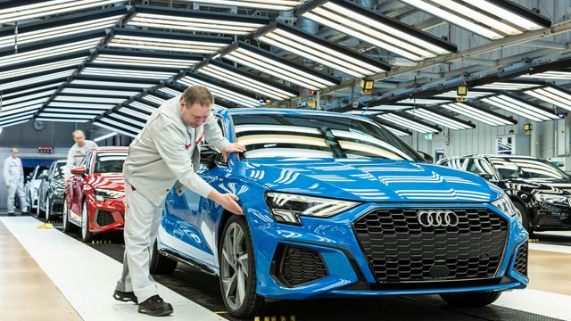 Tre tidligere styremedlemmer i Audi tiltalt i utslippsjuks-saken
