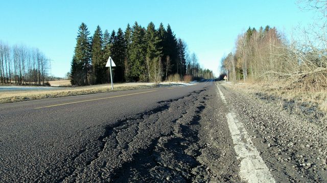 Dokka Entreprenør leder i kampen om å utbedre fylkesveier i Gudbrandsdalen