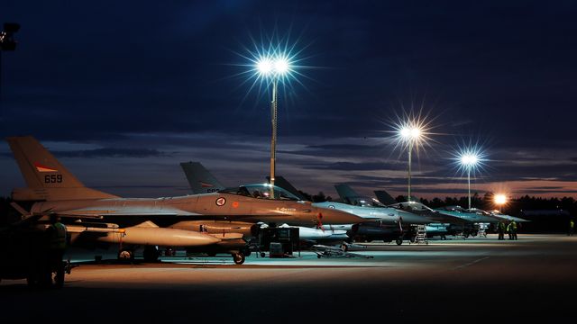F-16 synger på siste verset: Holder tett om hvordan det går med salget