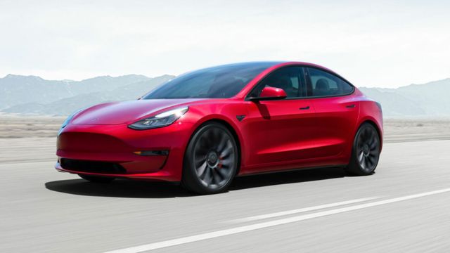 Tesla kutter prisene på Model 3
