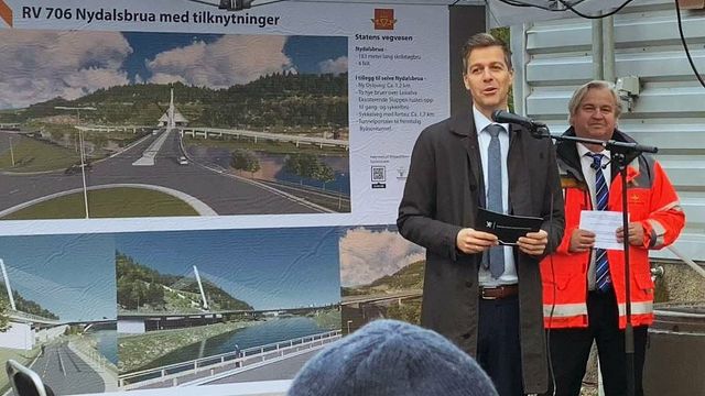 Hareide markerte oppstart for Nydalsbrua i Trondheim