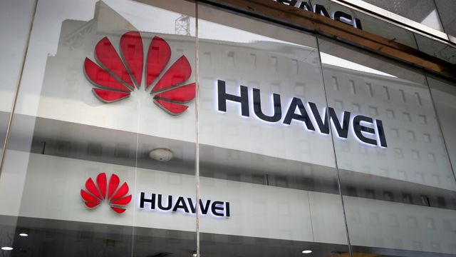 Huawei selger virksomhet for budsjett-telefoner for 137 milliarder kroner