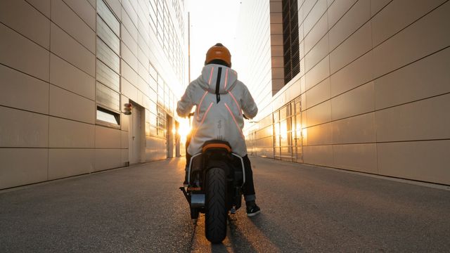 BMW viser elektrisk scooter