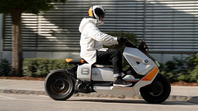 BMW viser elektrisk scooter