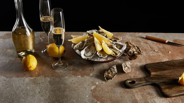 Ny forskning: Derfor smaker champagne og østers så godt sammen