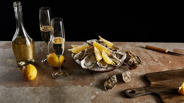 Ny forskning: Derfor smaker champagne og østers så godt sammen