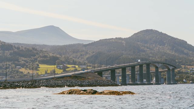 Nå er Tresfjordbrua nedbetalt - fikk 400 millioner i årets statsbudsjett