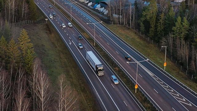 Snart kjører lastebiler autonomt på denne svenske europaveien