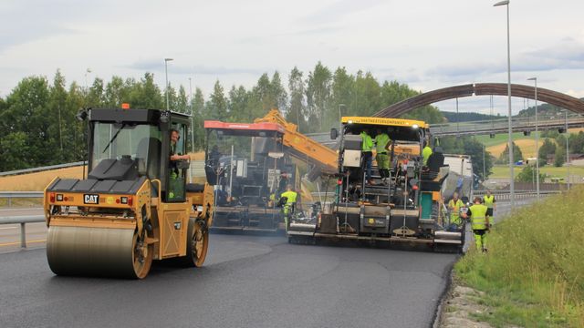 27.700 tonn asfalt skal legges på riksveiene i østre Viken