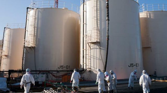 Ti år etter Fukushima: Kjempetanker med forurenset vann hoper seg opp