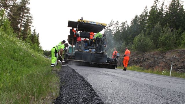 To asfaltkontrakter for fylkesveiene i Trøndelag: Peab og NCC er lavest i pris