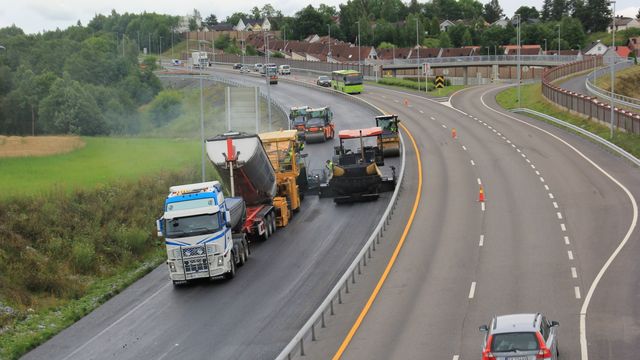Tre asfaltkontrakter på Østlandet: Skanska, Peab og Veidekke kan få hver sin