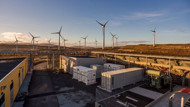 Vil bygge vindmøller med batteri i industriområder: – Det er delingsøkonomi i praksis