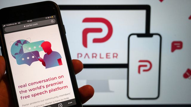 På vei inn i varmen igjen: Apple tar oppdatert Parler-app inn i App Store