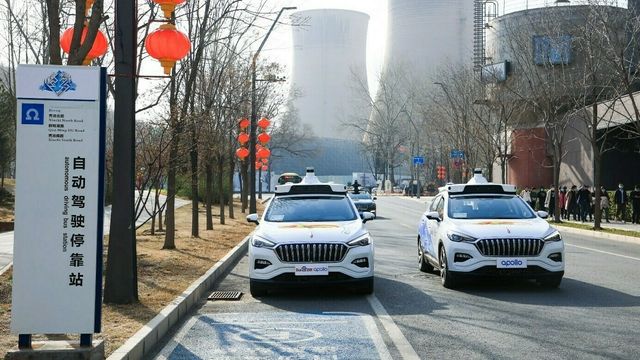Kinesisk teknologigigant lanserer førerløs drosjetjeneste
