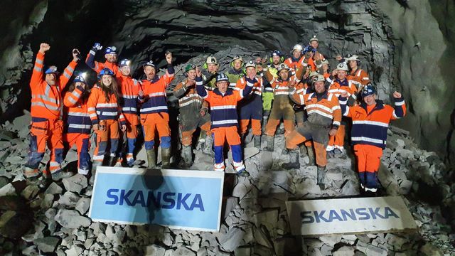 Jubel i nord: Gjennomslag i Skarvbergtunnelen i dag