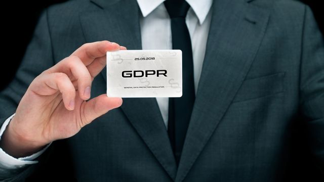 Falske advokater og GDPR-krav brukes for å få fjernet negativ omtale fra nettet