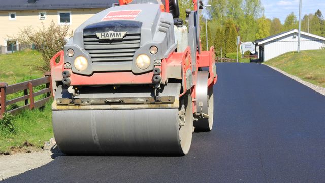 Peab og Veidekke kan få hver sin asfaltkontrakt i Troms og Finnmark