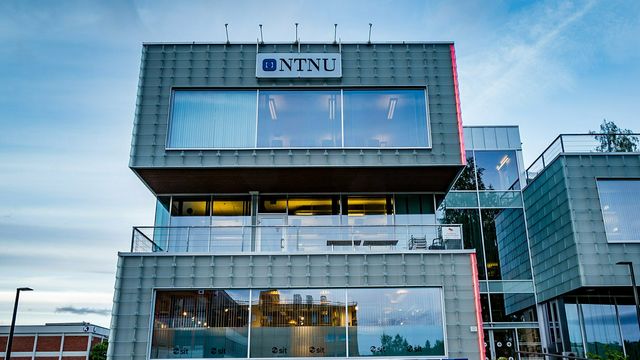 Nå skal NTNU innføre tofaktor for mer enn 42.000 studenter: – Har mye med angrepene på Stortinget å gjøre