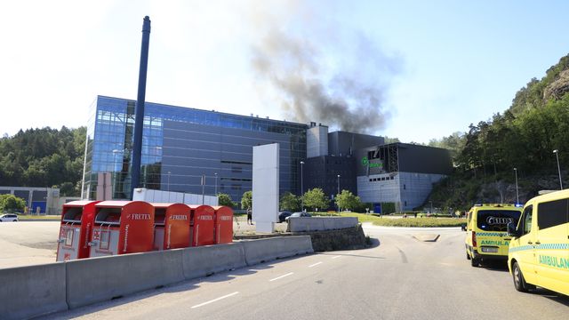 Flere alvorlig skadet i eksplosjon på gjenvinningsanlegg i Kristiansand