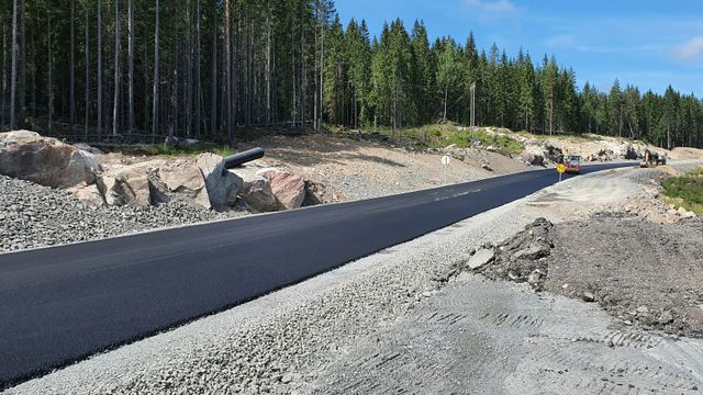 1350 meter av fylkesvei 24 i Innlandet er blitt ny og rett