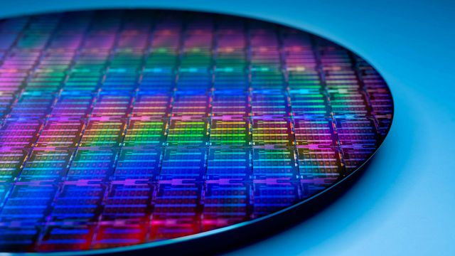 Intel lukter på å kjøpe brikkegigant