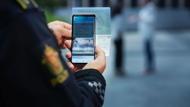 Politiet valgte Telia og Atea på telefoni