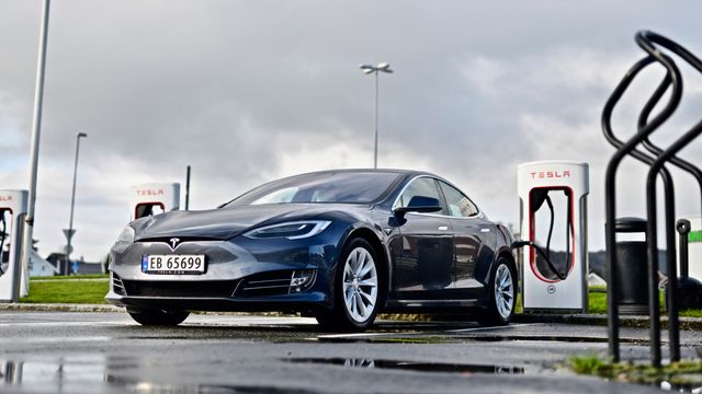 Tesla hevder de kan resirkulere 92 prosent av batteriene sine