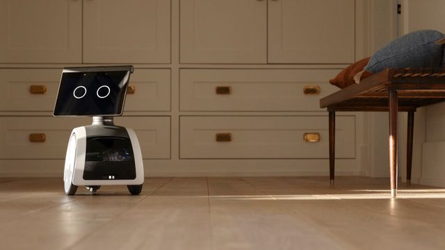 Nylansert Amazon-robot støvsuger hjemmet ditt for data: – Skal føles som en del av familien