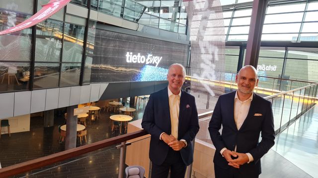 Tietoevry-sjefene: – Det er ikke nok IT-folk i verden til å la være å dele på dem i Norge