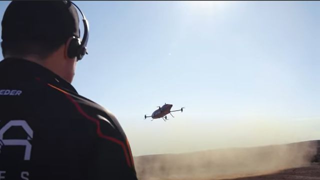 Flyvende biler konkurrerte for første gang i drag race