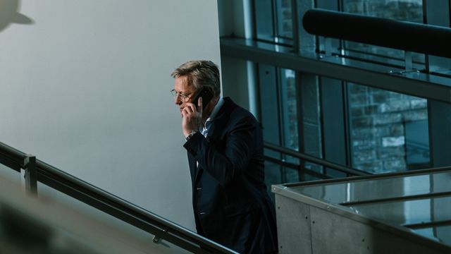 Nkom advarer mot massivt SMS-svindelangrep