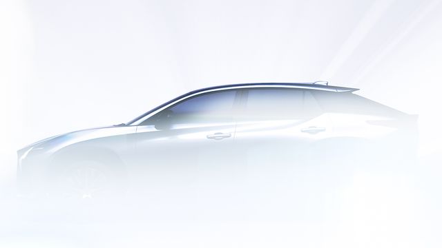 Her er de første bildene av den kommende elbilen Lexus RZ