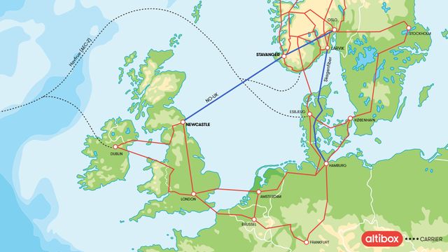 Kabelen mellom Stavanger og Newcastle er ferdig. Første kunder er klare