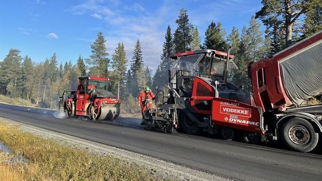 Ny asfaltkontrakt med egenskapskrav og prøvedekke i Trøndelag - nå på E6 