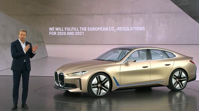 BMW-sjefen advarer mot å kutte forbrenningsmotoren