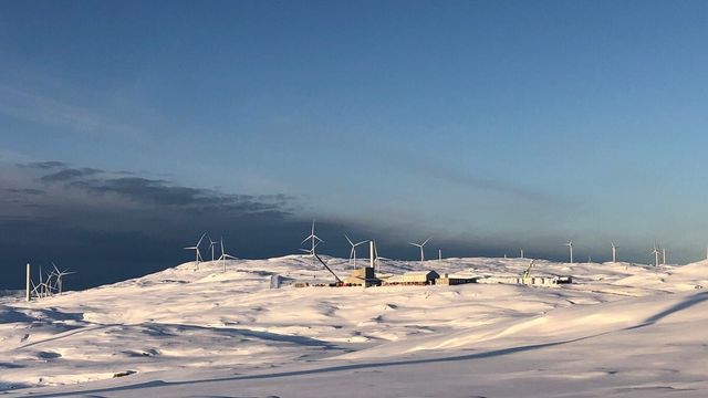 Pengekrangel etter byggingen av en av Norges største vindparker