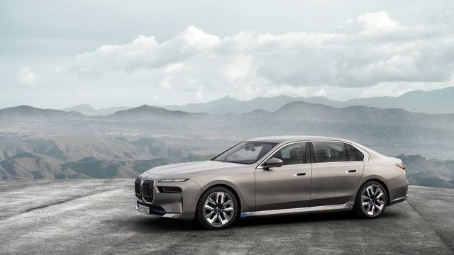 Kostbar luksus: BMW viser fram i7