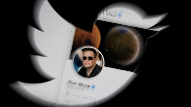 Twitter: Elon Musk kjøper selskapet