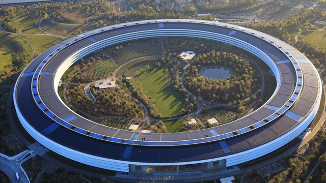 Bygget kostet dem 50 milliarder kroner: Nå ser det ut som Apple mykner om hjemmekontor