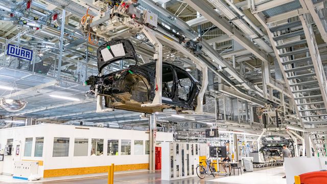 Volkswagen må endre på fremtidsfabrikken. Skal ikke forsinke bilene