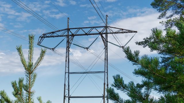 Galopperende strømpriser påfører nettselskapene milliardtap