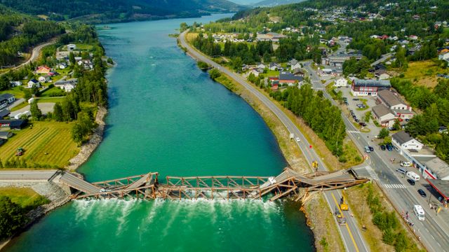 Bru som kollapset, ble sjekket i fjor