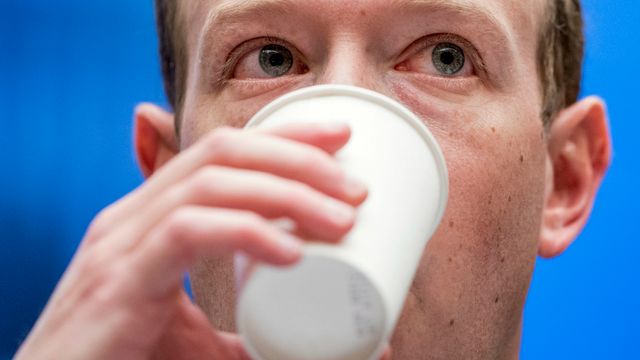 Rapport: Unges bruk av Facebook stuper
