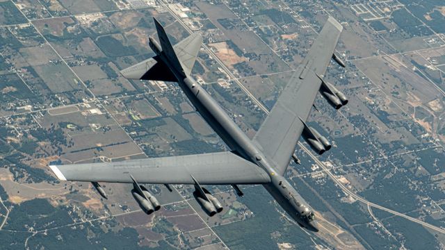 USA vil fly B-52 til den blir 100 år gammel