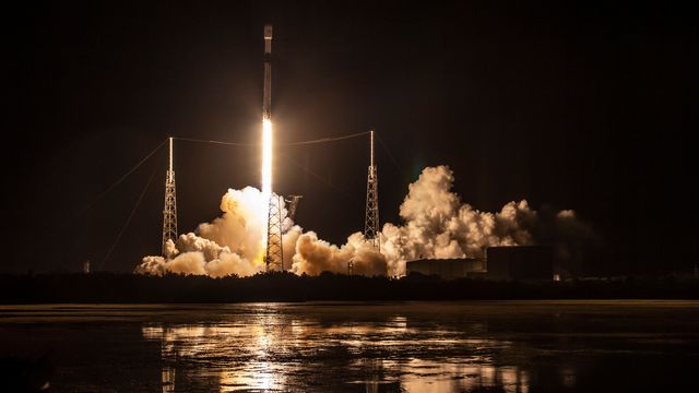 SpaceX i samarbeid med operatør om mobildekning via satellitt