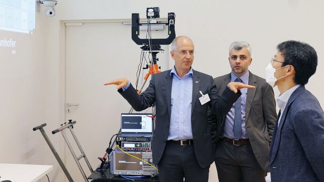 Viste mobilkommunikasjon med 6G-teknologi i terahertz-bånd