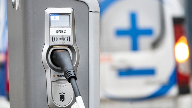 Nye EU-regler om lading av elbil vil gjelde i Norge