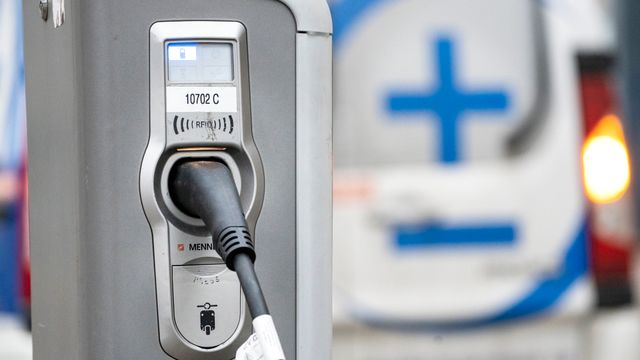 Nye EU-regler om lading av elbil vil gjelde i Norge